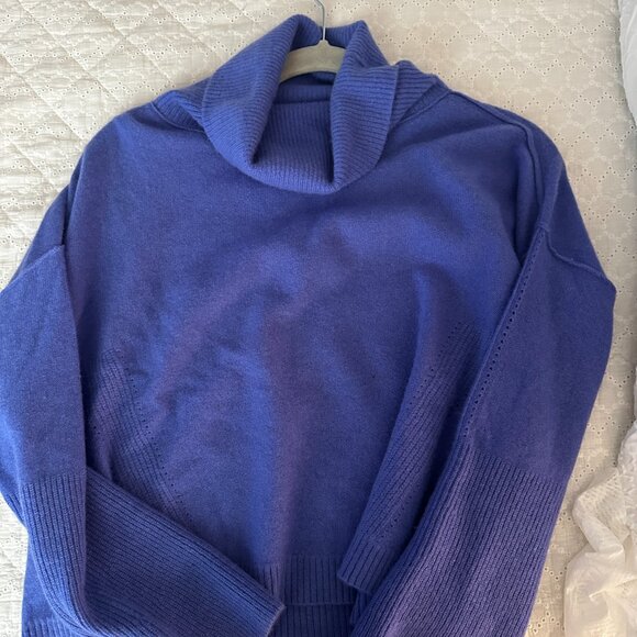 Pilcro Cashmere Wide-Sleeve Scrunched Turtleneck Sweater - Picture 5 of 6